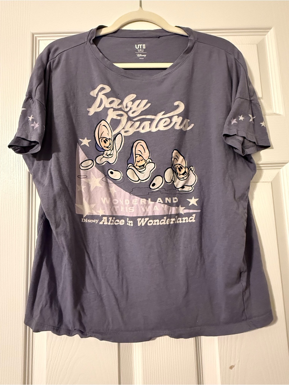 Uniqlo Alice in Wonderland 'Baby Oyster' Graphic Tee